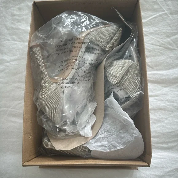 Steve Madden Realm Sandal, size 9, NWT - Picture 5 of 6